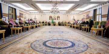 أمير القصيم يدشّن “إسكان عطاء”.. مسكن كريم يعزز التكاتف المجتمعي (إنفو جراف)