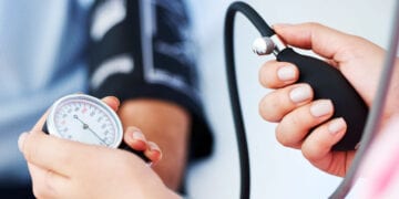استشاري يحذر من خطأ أثناء إجراء فحص جهد القلب