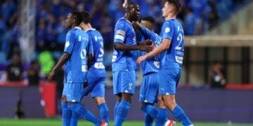 الهلال يواجه تحدي التعاون.. والأهلي في اختبار الأخدود