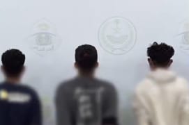 القبض على 5 أشخاص لسرقتهم إطارات مركبة متوقفة بالرياض
