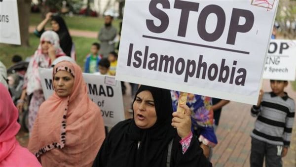 في اليوم العالمي لمكافحة الإسلاموفوبيا.. مادور السعودية؟