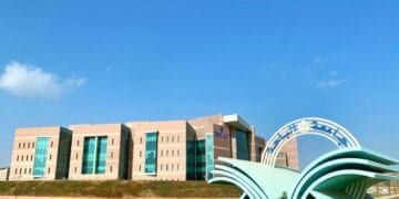 جامعة الباحة تتأهل للمرحلة النهائية من 200 فريق في هاكاثون الابتكار في الصحة والذكاء الاصطناعي