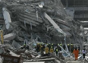 انهيار ناطحة سحاب من 30 طابقا في بانكوك إثر زلزال قوي