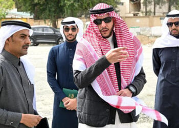 محافظ الطائف يتفقد المنطقة التاريخية ويطلع على مشاريع التطوير