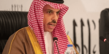 وزير الخارجية يصل القاهرة لترؤس اجتماع اللجنة الوزارية بشأن غزة