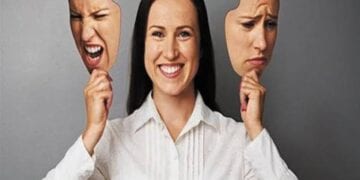 5 عادات يومية تزيد القلق والاكتئاب وتدمر صحتك النفسية.. كيف تتجنبها؟