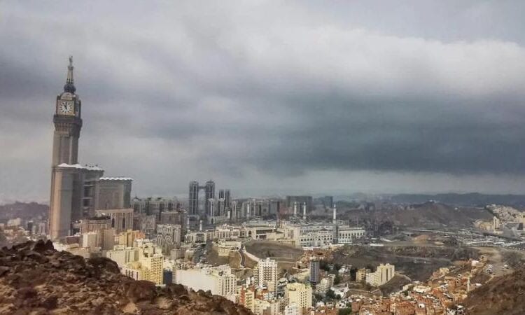 طقس السعودية.. أمطار غزيرة تضرب هذه المناطق حتى الثلاثاء المقبل