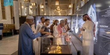 “هيئة العناية بشؤون الحرمين” تُقيم معرض “أول بيت” في المسجد الحرام بـ10 لغات خلال رمضان