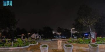 المطر والضباب يضفي سحرًا خاصًا على أجواء رمضان بمنطقة الباحة