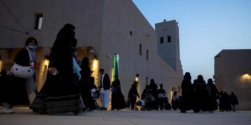 أسواق الرياض الشعبية .. تقاطع الثقافة والتقاليد في رمضان