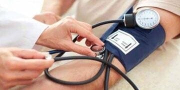 5 مشروبات طبيعية تساعد في خفض ضغط الدم