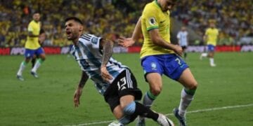 الأرجنتين يواجه البرازيل اليوم في تصفيات كأس العالم 2026
