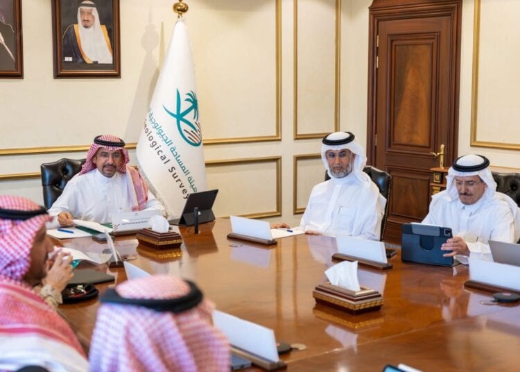 وزير الصناعة والثروة المعدنية يُدشّن أكاديمية هيئة المساحة الجيولوجية السعودية ويطلق منصتها الإلكترونية (إنفو جراف)