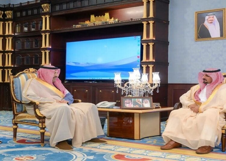 أمير الباحة يستقبل مدير مجاهدي المنطقة