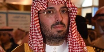 الأمير سعود بن جلوي يُكرّم طلبة تعليم جدة الفائزين بجائزة منافس 2024