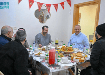 المقيمون في المملكة يعيشون أجواء روحانية وعادات رمضانية مميزة