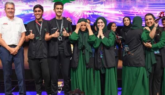 جدة على موعد مع حدث تاريخي.. “فورميلا 1” محفل عالمي على أرض السعودية