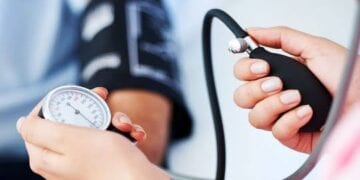 أشياء عليك تجنبها للحفاظ على ضغط الدم