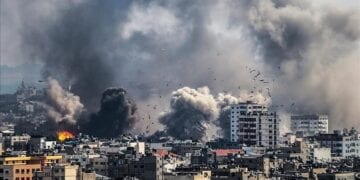 استشهاد 5 فلسطينيين جراء القصف الإسرائيلي المكثف على مدينتي خان يونس وغزة