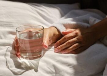 دليل على أمراض خطيرة.. تحذيرات من العطش الليلي المتكرر
