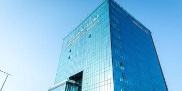 السعودية تحقق نجاحًا ملحوظًا في النمو الاقتصادي والتجارة غير البترولية والنتائج تدعم رؤية 2030