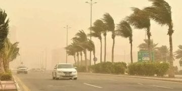أمطار غزيرة وجريان للسيول في جازان وعسير.. تحذيرات من أتربة مثارة في عدة مناطق بالسعودية