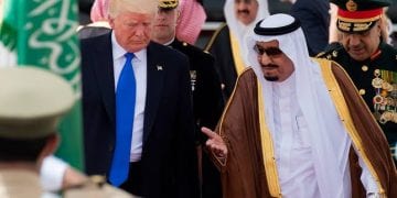 الرئيس الأمريكي خلال زيارة رسمية في الرياض عام 2017 حيث زار عدة مناطق في الرياض.