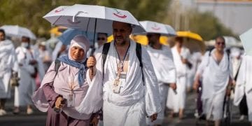 بعد تحذيرات من ارتفاع الحرارة.. إجراءات لحماية الحجاج من الإجهاد الحراري يوم عرفة