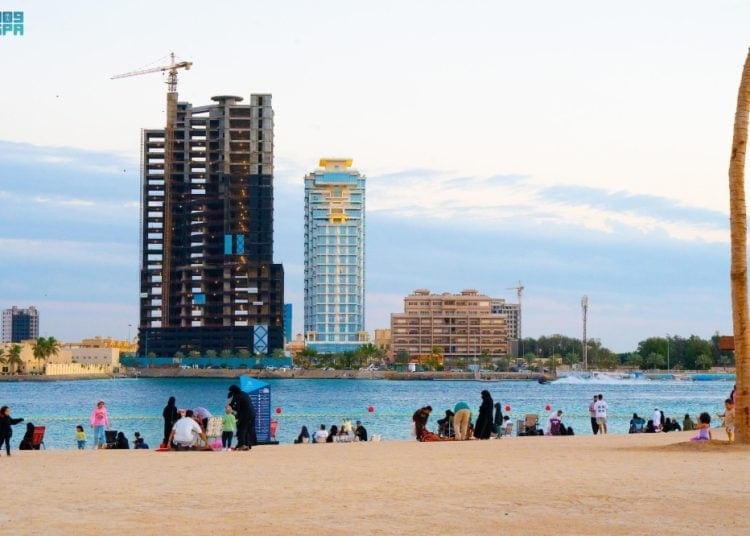 كورنيش المستقبل في جدة.. وجهة سياحية جديدة تعزز السياحة البحرية وتستقطب العائلات صيف 2025