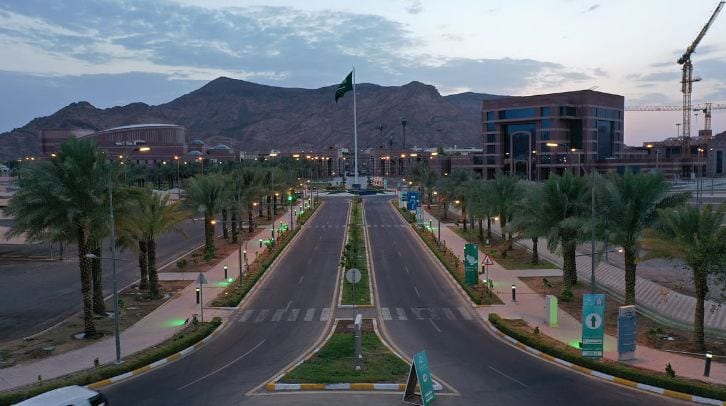 جامعة طيبة تفتح آفاق جديدة للصم وضعاف السمع ببرنامج تأهيلي متكامل
