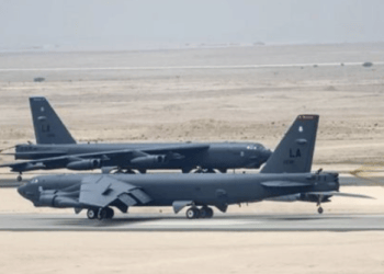 إيران تقصف القواعد الأمريكية في قطر ودول الخليج تغلق المجالات الجوية