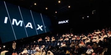 قاعة عرض سينمائي في المملكة ضمن تقرير أرقام قياسية للسينما السعودية