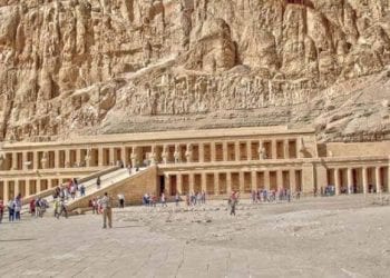 معابد فرعونية وتجارب لا تُنسى.. الأقصر تتألق وتستقبل الزوّار من كل أنحاء العالم 