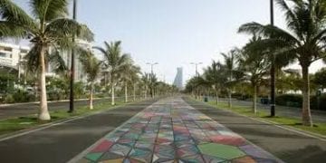حديقة عامة في جدة تستقبل الزوار ضمن جهود تعزيز السياحة الصيفية وجودة الحياة