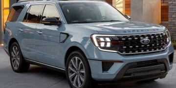 فورد إكسبيديشن 2026 في السعودية: سيارة SUV عائلية فاخرة بتقنيات متطورة وأداء استثنائي