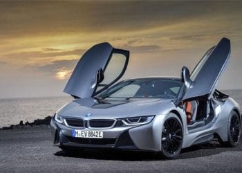 BMW i8 الرياضية تصل السعودية