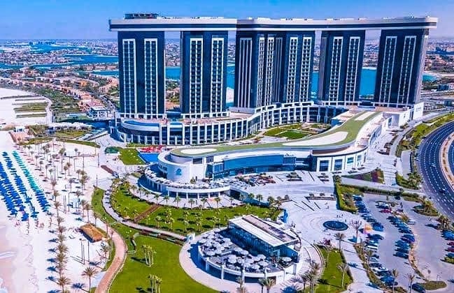 من أبوظبي إلى العلمين.. وجهة صيفية جديدة تنتظرك