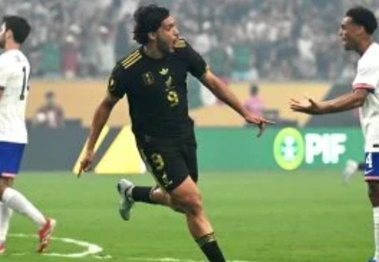 ريمونتادا بطولية تتوّج المكسيك بلقب الكأس الذهبية للمرة العاشرة