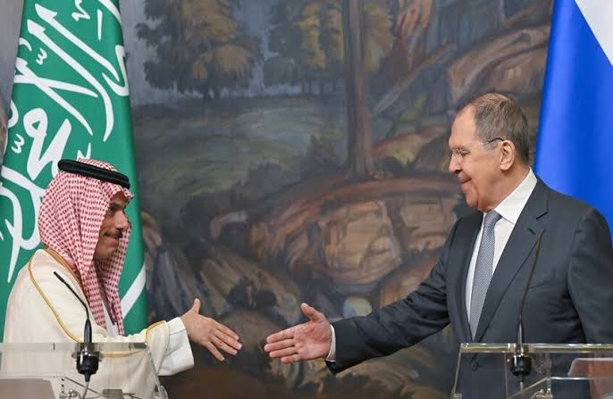 لقاء رسمي ضمن الشراكة السعودية الروسية في مجالات السياحة والتعاون المشترك