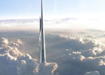 الأعلى في العالم.. برج جدة يقتنص اللقب من برج خليفة ويحلق في السماء
