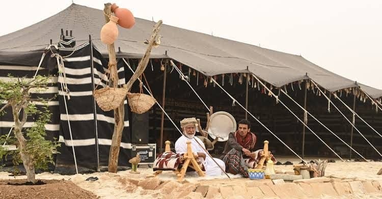 مشاهد تراثية وعروض شعبية ضمن فعالية عودة الماضي في خريف ظفار.