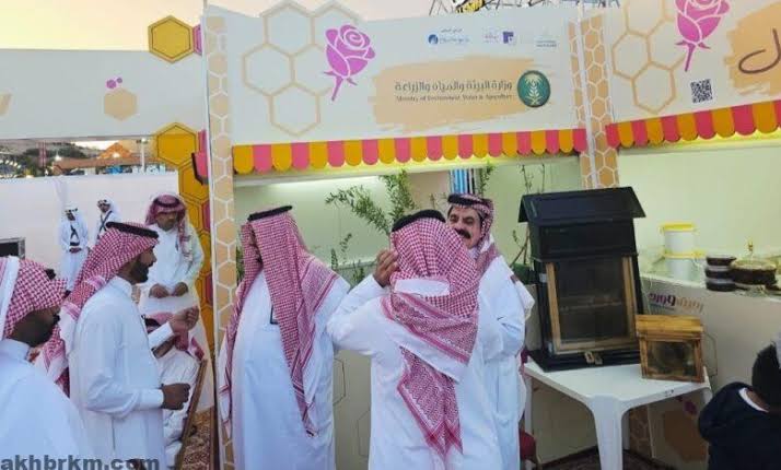 الطائف تنبض بالعطر والعسل.. “سوق أحلى الهدايا” يعود بنسخته التاسعة في الشفا