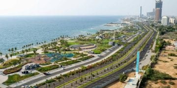 كورنيش جدة الجديد من مشاريع سياحية حديثة في المملكة العربية السعودية.