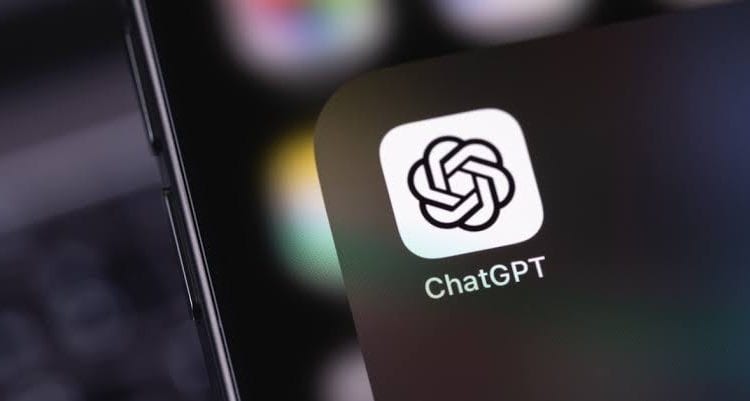 لوجو "شات جي بي تي" لتوضيح أخطاء الذكاء الاصطناعي والسفر