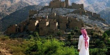 عسير تتصدر نمو السياحة الخليجية بنسبة 49% خلال صيف السعودية 2025