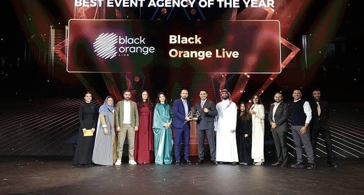 بلاك أورانج تتوج بريادة الترفيه.. جائزة أفضل تنظيم الفعاليات وأفضل مهرجان في السعودية