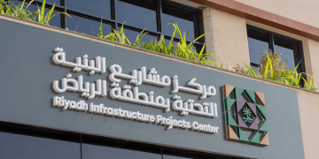 الاتصالات والإنترنت