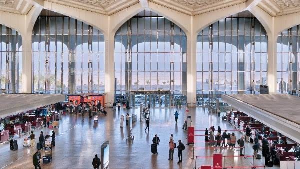 مطار الملك فهد الدولي.. أول مطار سعودي يحصل على اعتماد “تعزيز إمكانية الوصول” عالميًا