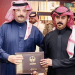 أمير منطقة عسير يُكرم الشاب خالد