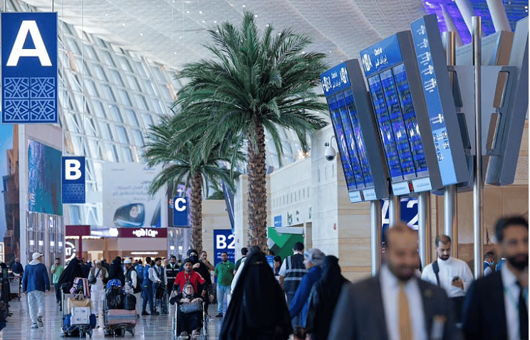 مطار الملك عبدالعزيز